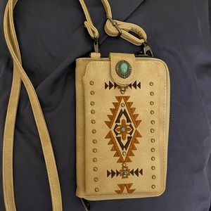 Montana West Aztec Crossbody with phone holder